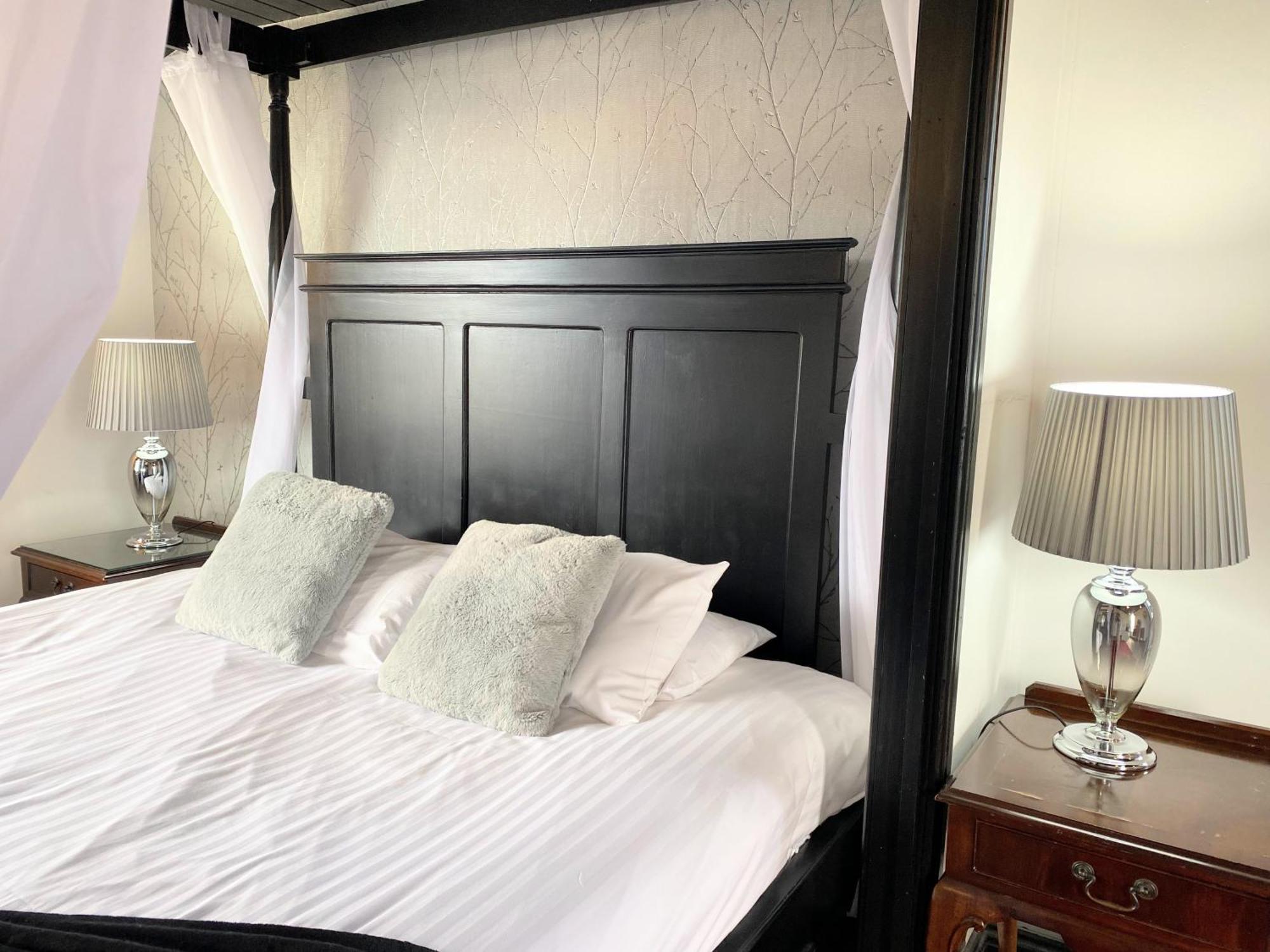 Ochil 9 With Private Hot Tub - Fife - Loch Leven - Lomond Hills - Pet Friendly Vila Kelty Exterior foto